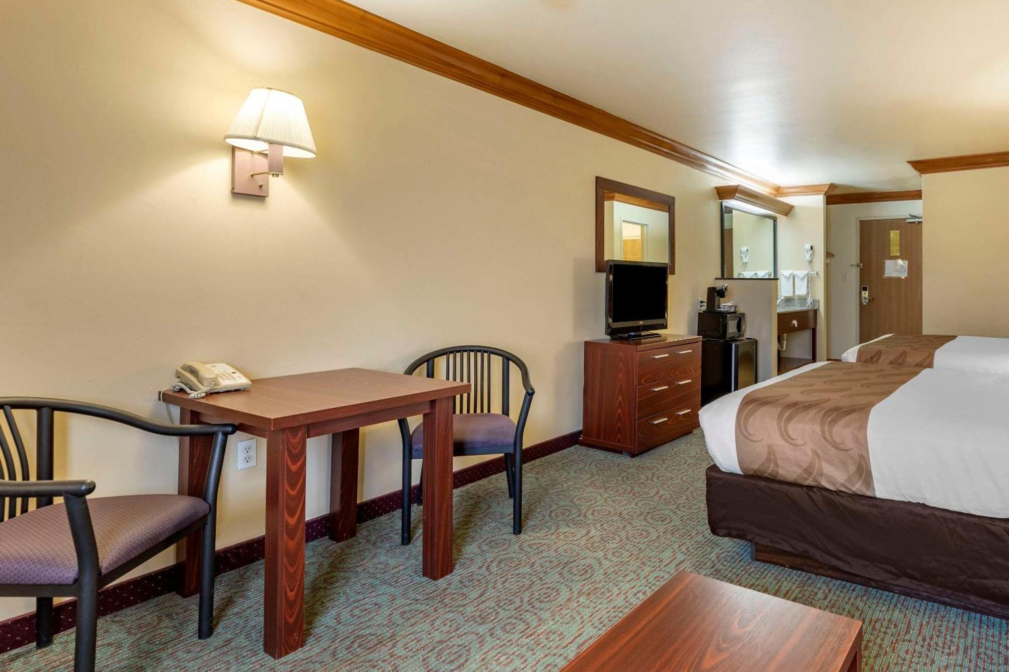 Quality Inn & Suites Denver Airport - Gateway Park Aurora Luaran gambar
