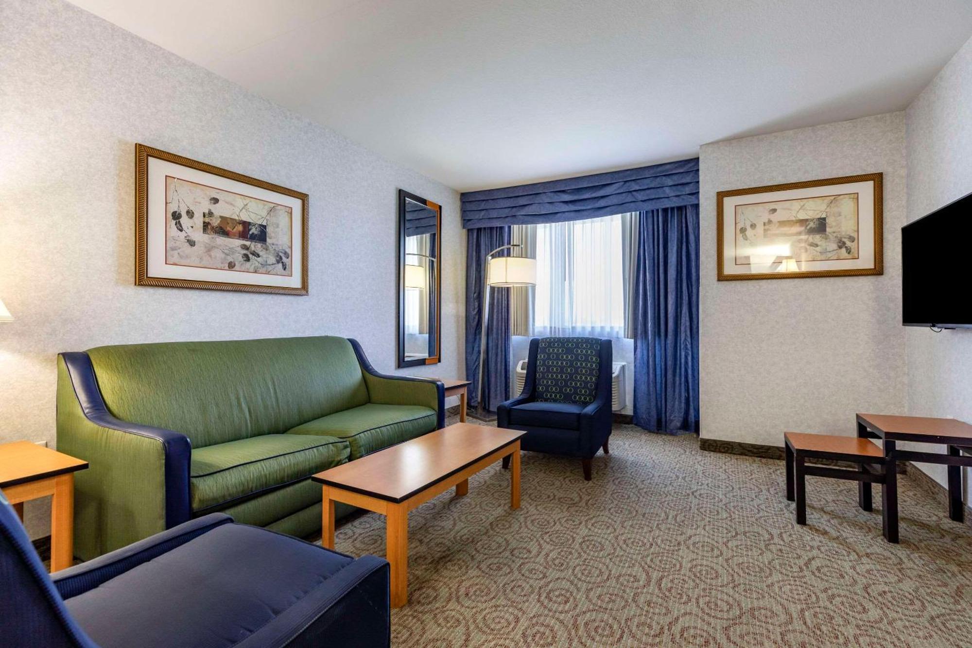 Quality Inn & Suites Denver Airport - Gateway Park Aurora Luaran gambar