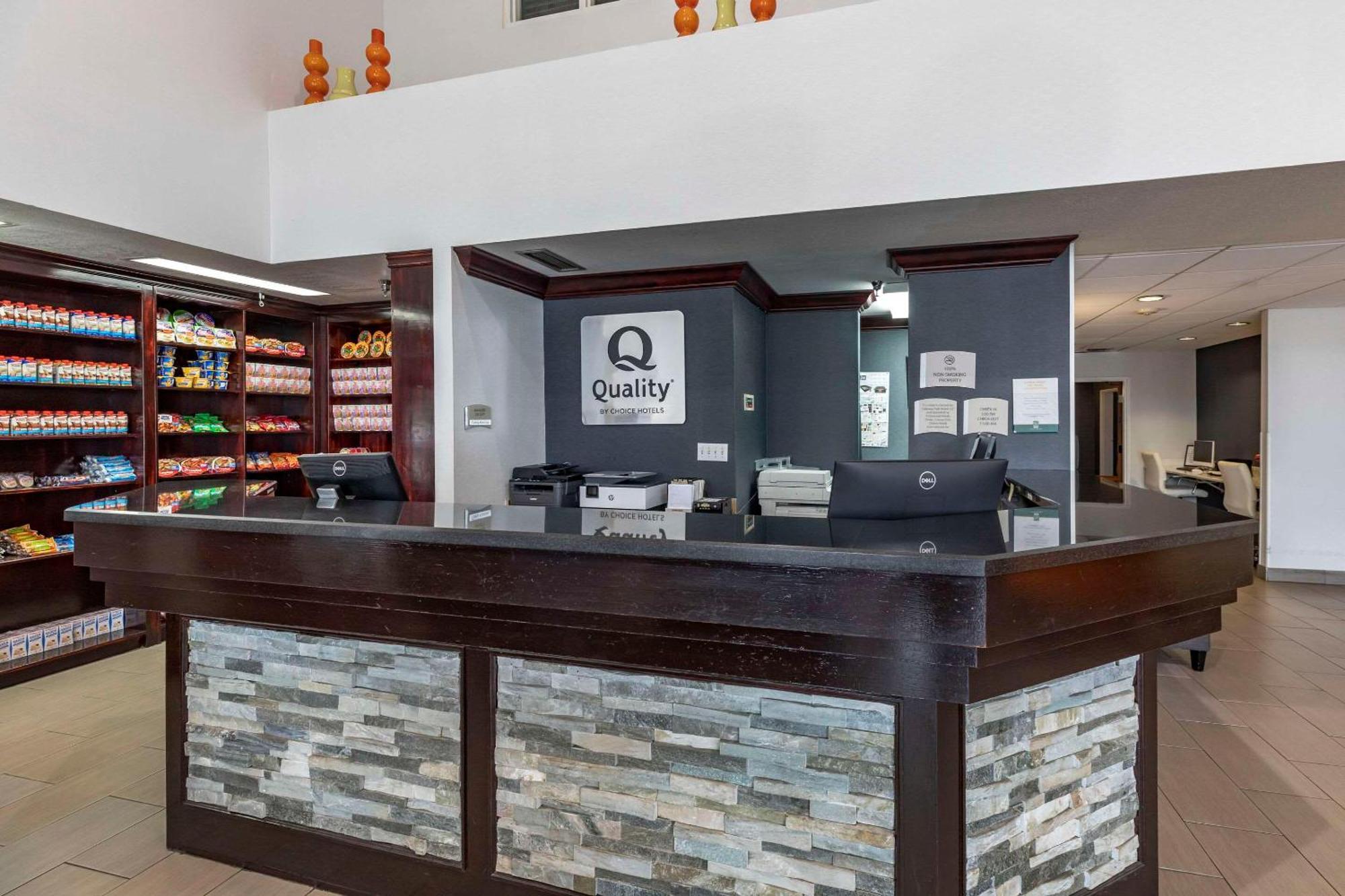 Quality Inn & Suites Denver Airport - Gateway Park Aurora Luaran gambar