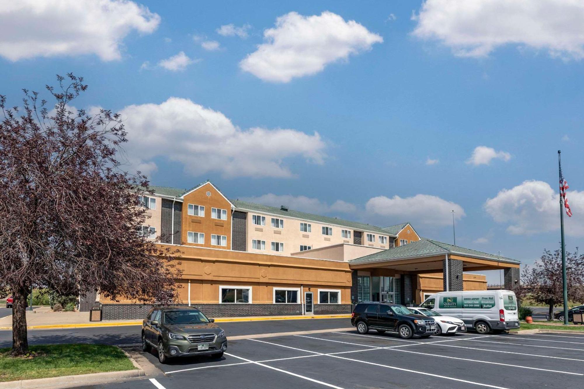 Quality Inn & Suites Denver Airport - Gateway Park Aurora Luaran gambar